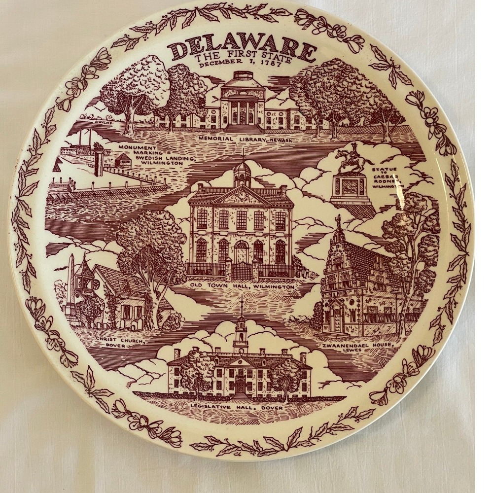 Vernon Kilns Delaware The First State Souvenir Plate Maroon Transferware 10.5"